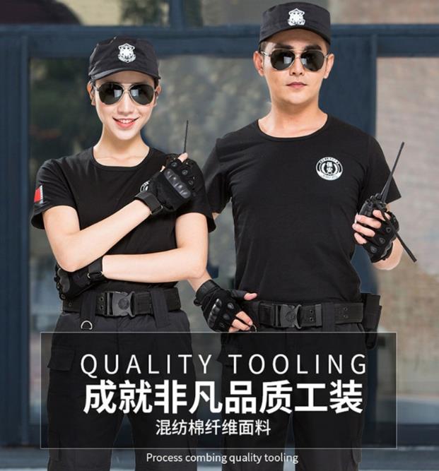 蘇州卡珀職業(yè)服裝（蘇州）有限公司，公司秉承以創(chuàng)新設計，用料精良，做工精致的職業(yè)理念，受到顧客的普遍好評。公司主要做短袖保安服-春秋工作服-協(xié)警服-冬季工作服。